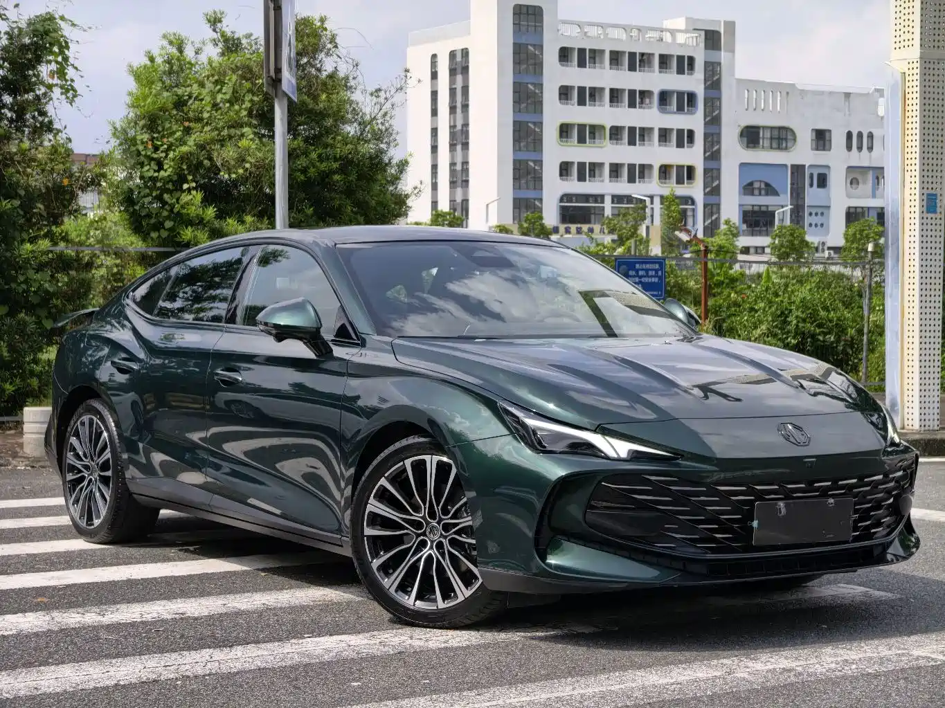 Фото 3 - MG MG7