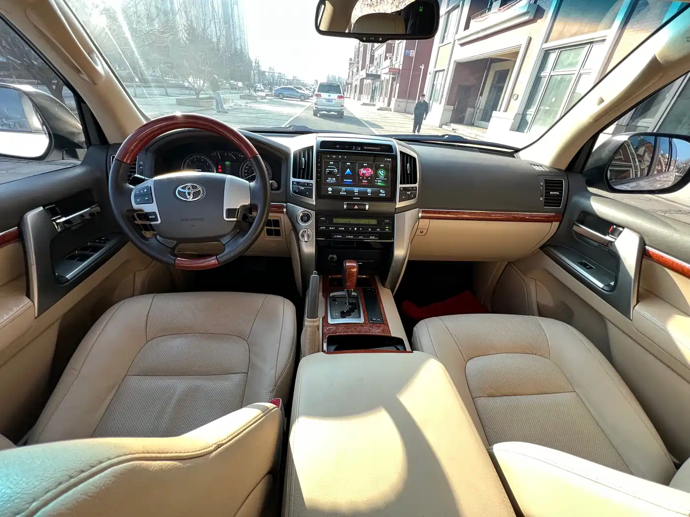 Toyota Land Cruiser 2012 4.0L Automatic VX фото 17