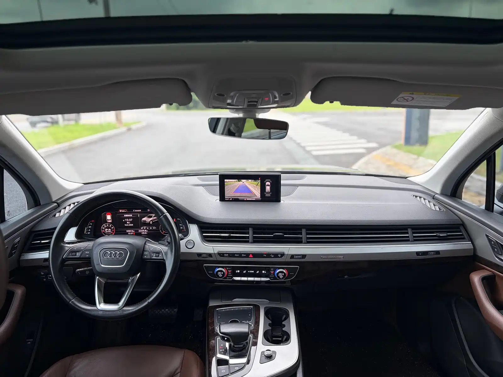 Photo 17 - Audi Q7