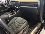 Фото 7 - Volkswagen Touareg