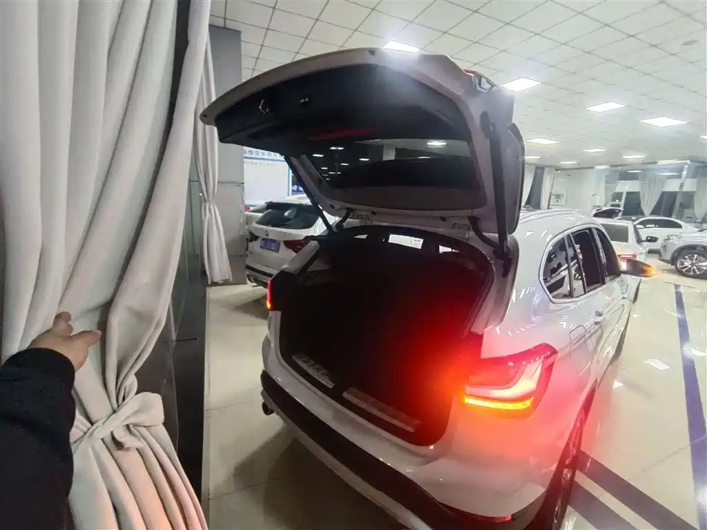 BMW X1 2021 Facelift sDrive25Li Leading фото 19
