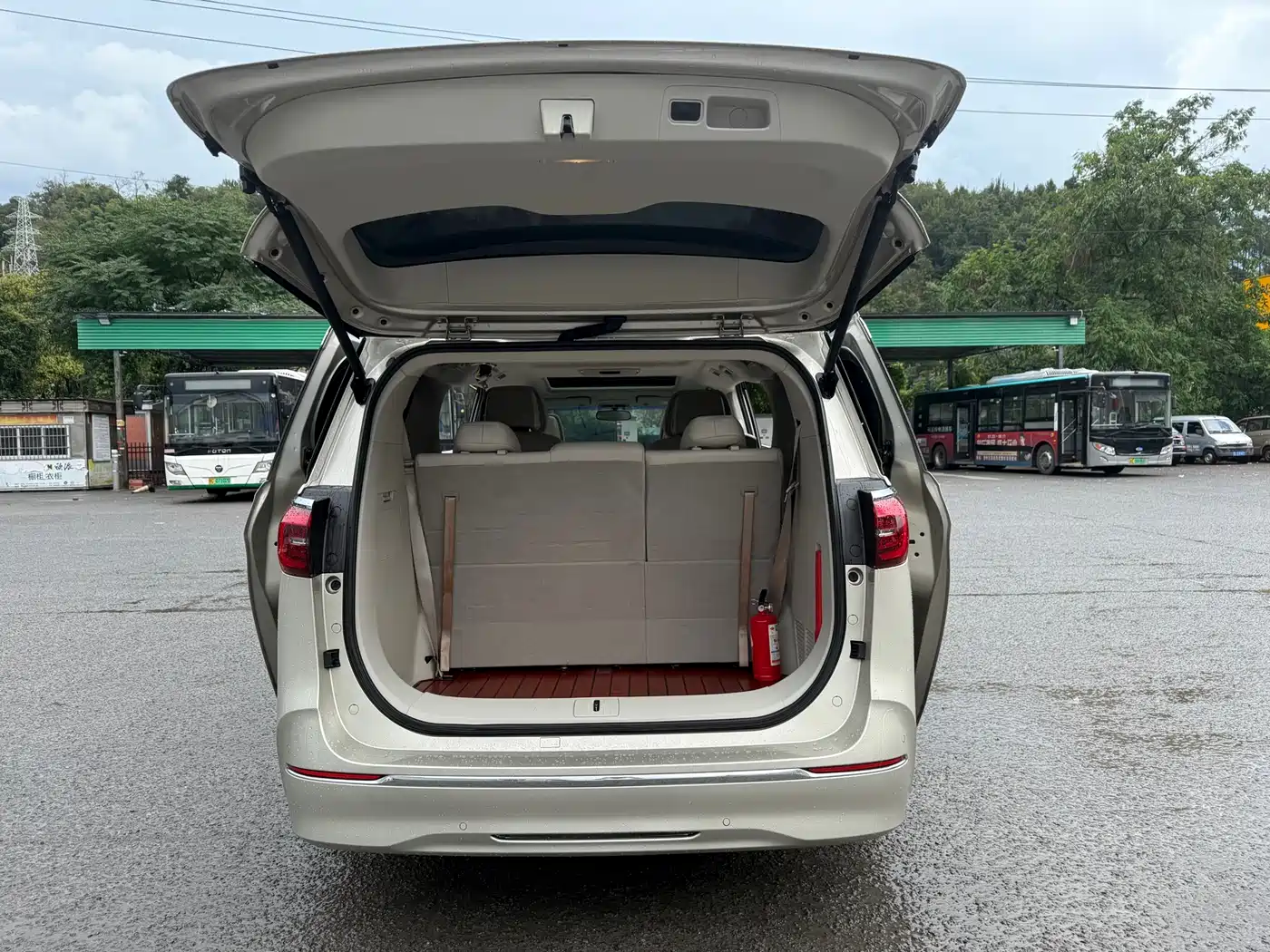 Buick GL8 2021 ES Landlord 653T Comfort фото 11