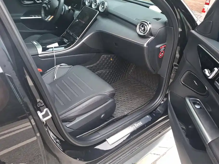 Mercedes-Benz C-Class 2024 C 260 L Sport фото 8