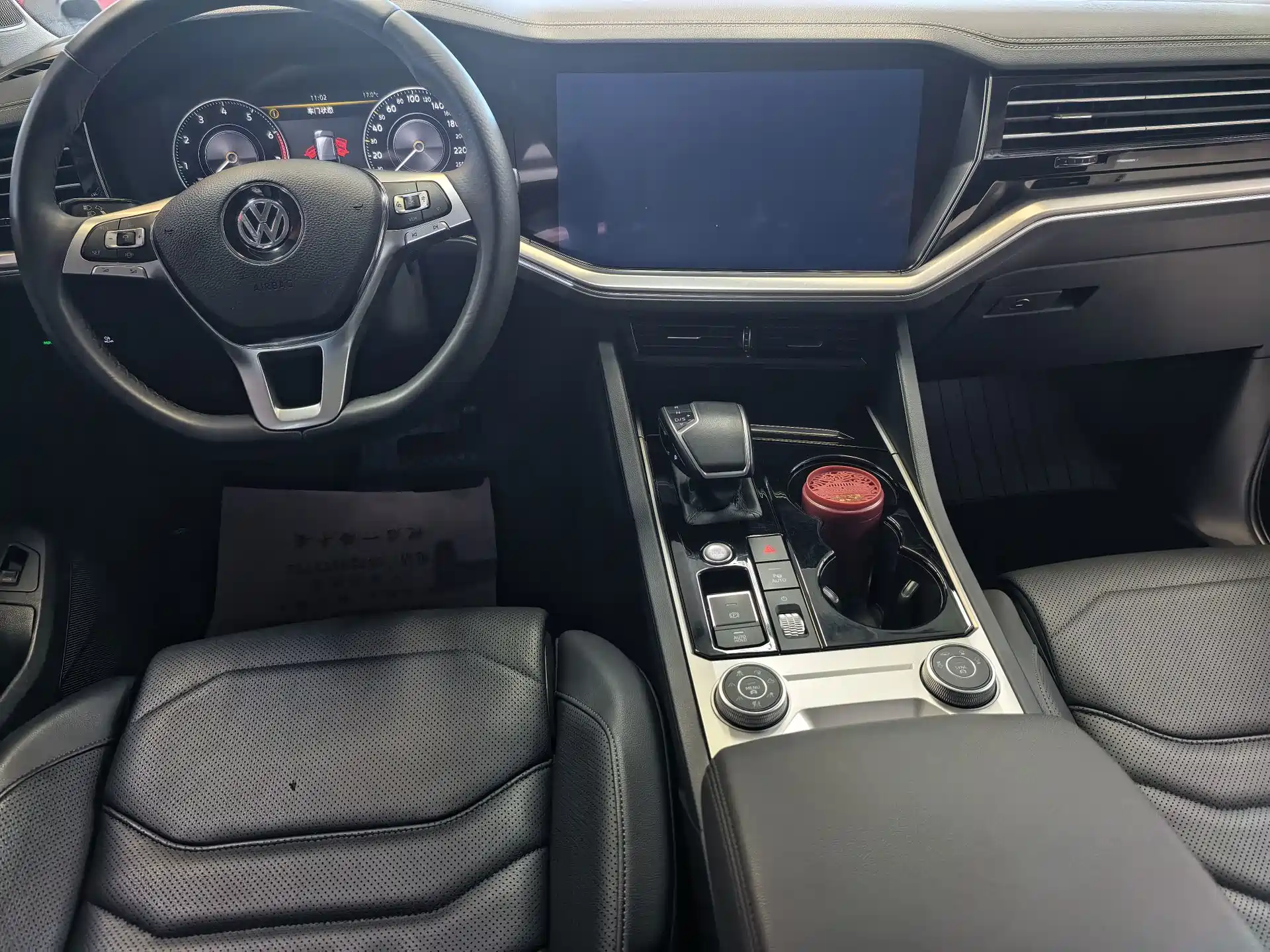 Фото 13 - Volkswagen Touareg