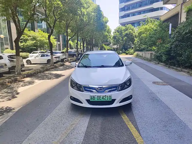 BYD BYD e5 2017 300 Honor