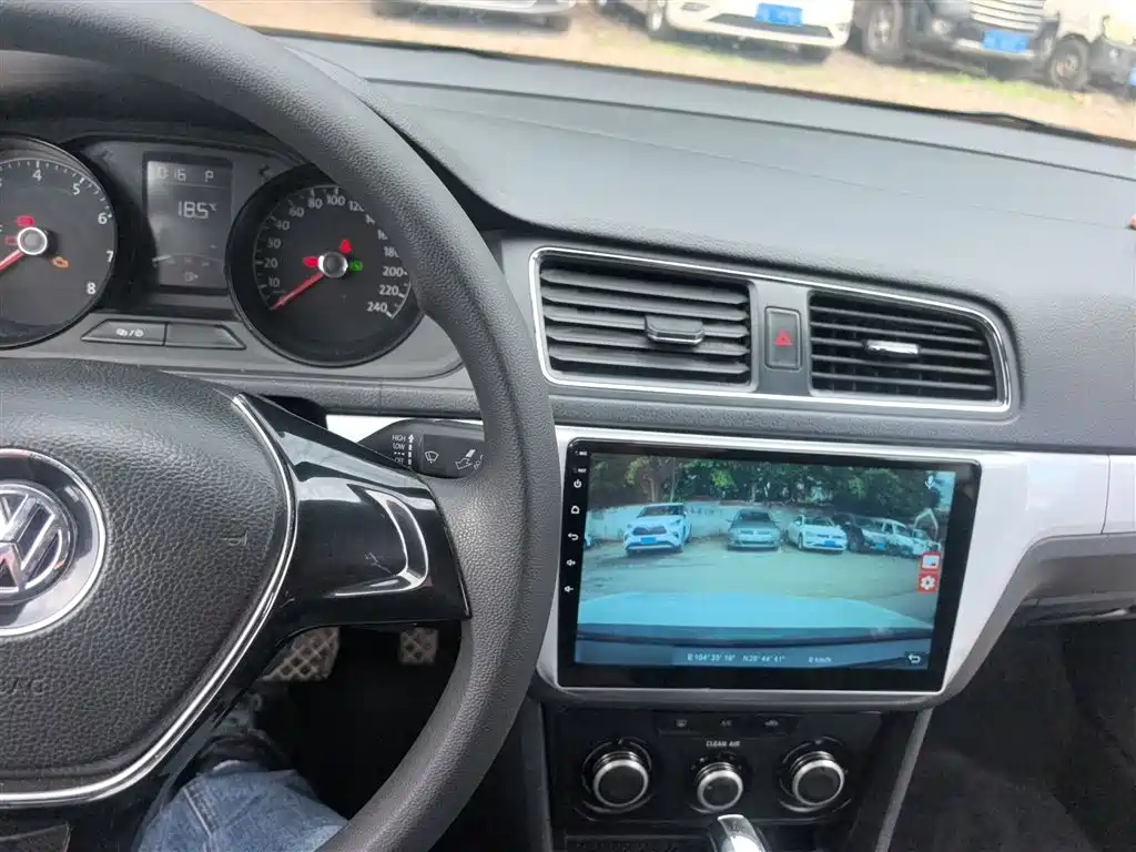 Volkswagen Lavida 2017 1.6L Automatic Trend Edition фото 6