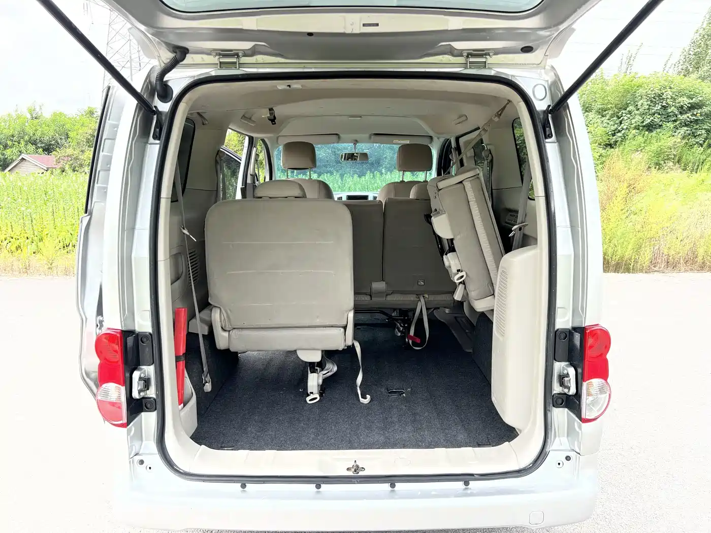 Nissan NV200 2018 2018 1.6L CVT Premium