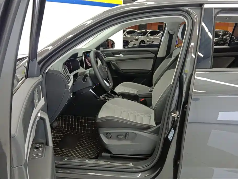 Volkswagen Tayron 2024 330TSI 2WD Luxury Plus Advanced фото 9