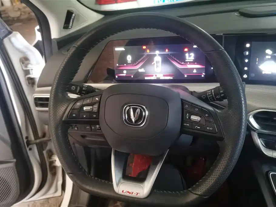 CHANGAN UNI-T