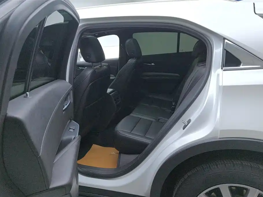 Cadillac XT4 2020 Facelift 28T 2WD Leading фото 11
