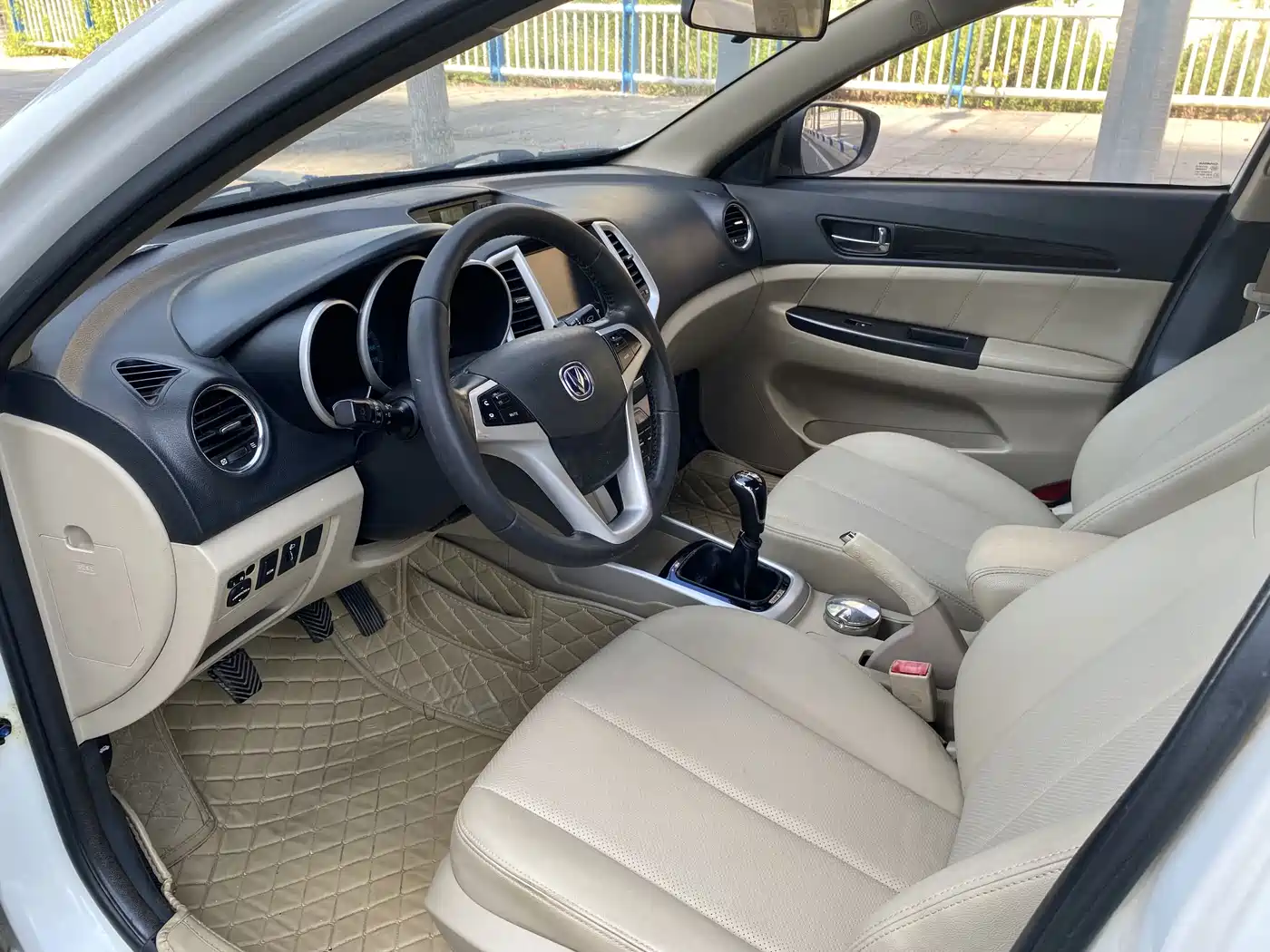Changan Eado 2014 2014 1.6L Manual Luxury