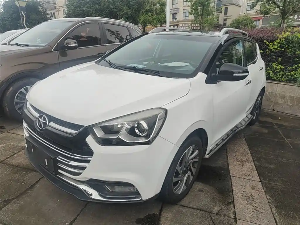 JAC Motors Refine S2 2016 2015 1.5L CVT Luxury Smart