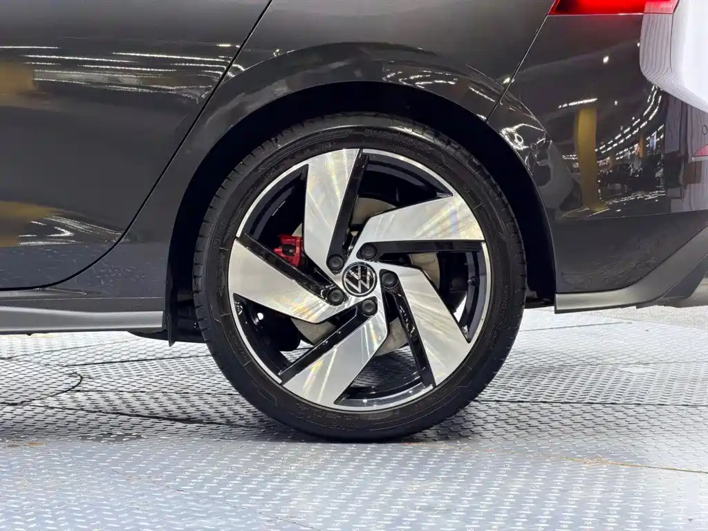 Volkswagen Golf GTI 2024 2023 380TSI DSG GTI