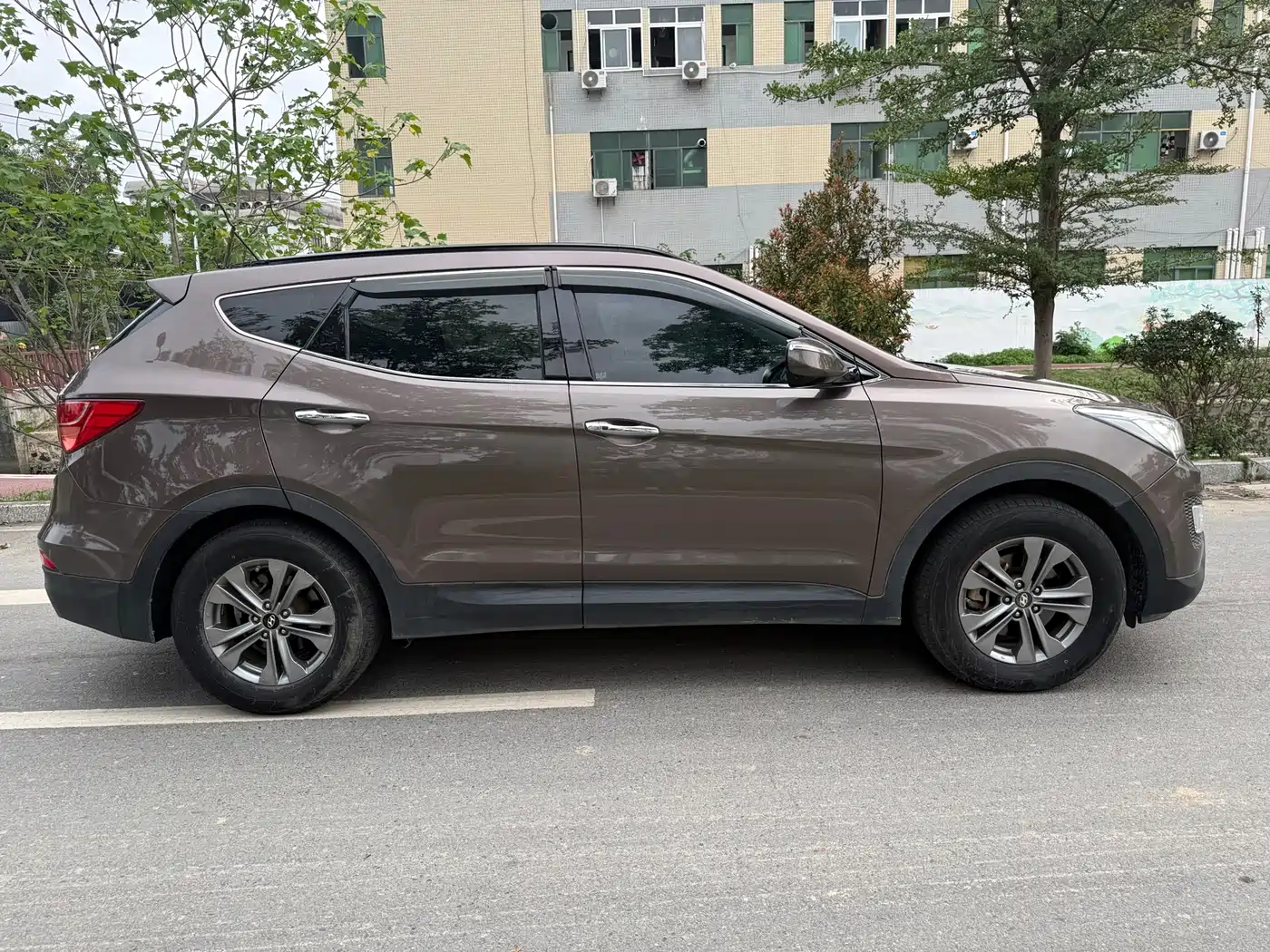 Hyundai Santa Fe 2015 2.4L Automatic 4WD Smart 5-seater фото 9