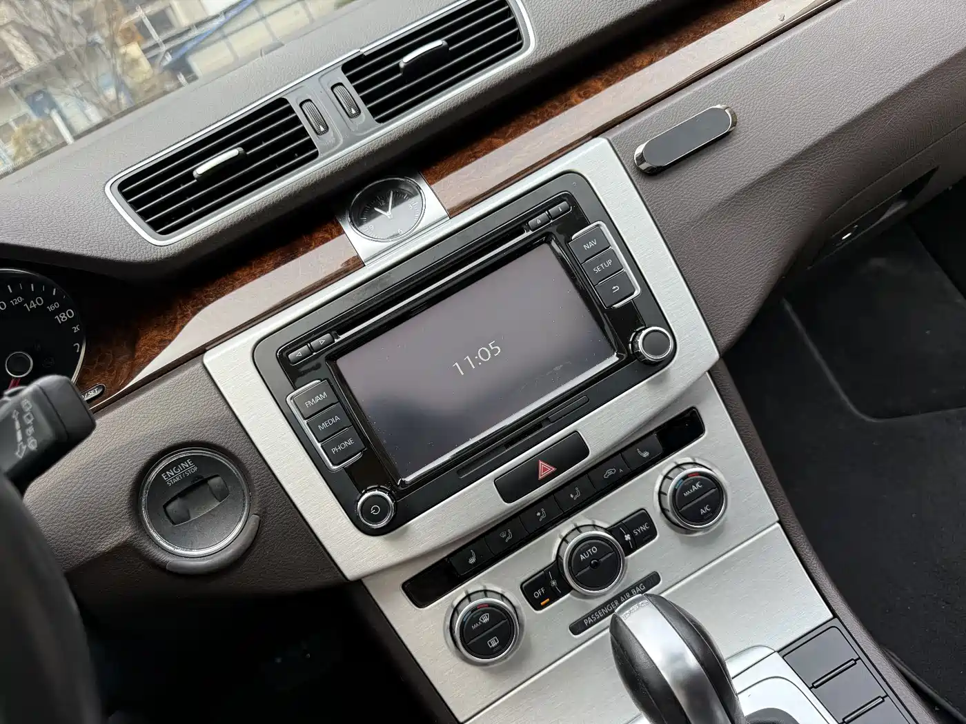 Volkswagen Magotan (Import) 2015 Wagon 2.0TSI Comfort фото 9