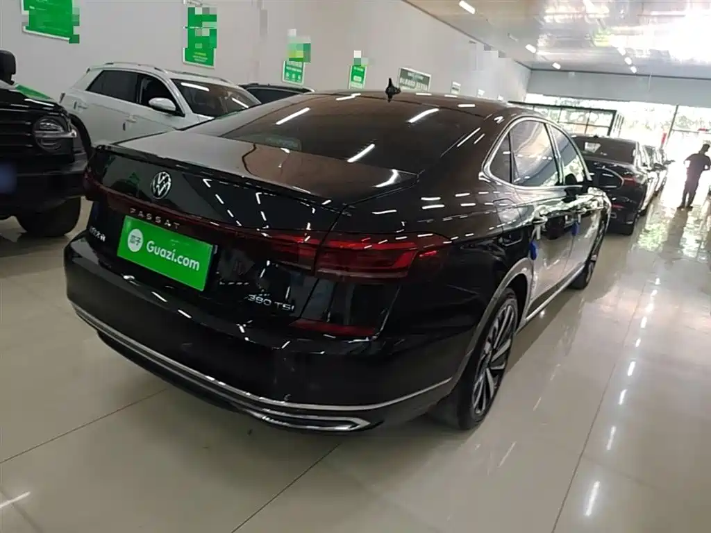 Volkswagen Passat 2025 Outstanding 380TSI Dragon Glory Edition фото 7