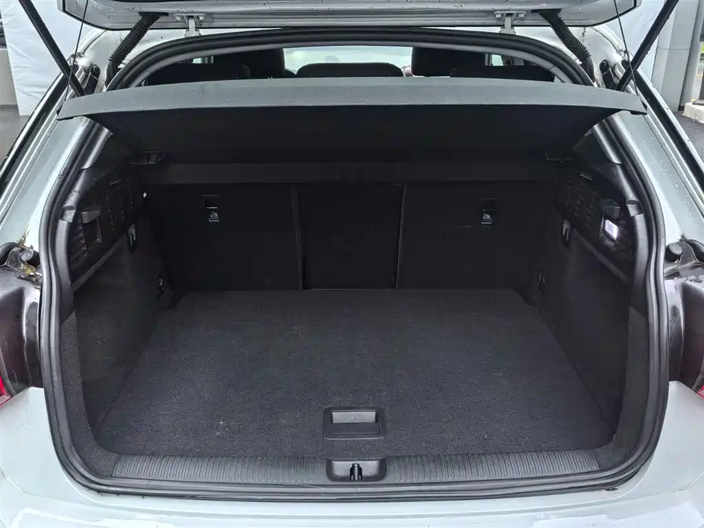 Audi Q2L 2020 35 TFSI Progressive Dynamic Model фото 9