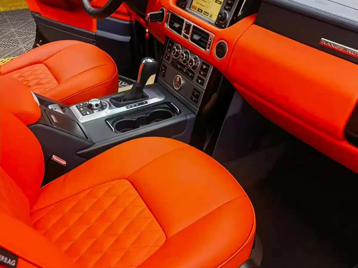Photo 6 - Land Rover Range Rover
