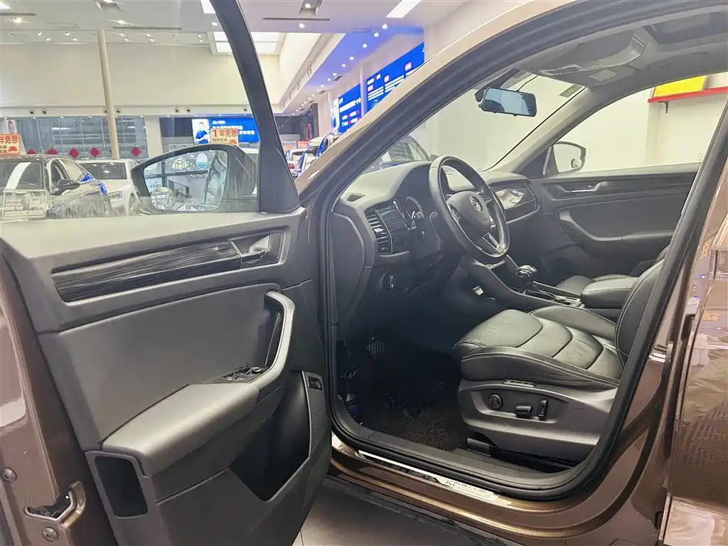 Škoda Kodiaq 2018 TSI330 5-seat FWD Luxury Premium фото 20