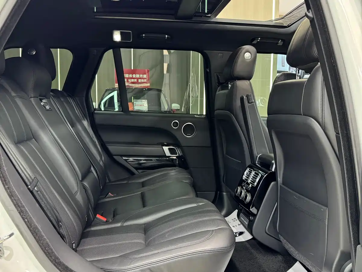 Land Rover Range Rover 2017 3.0 SC V6 Vogue фото 12