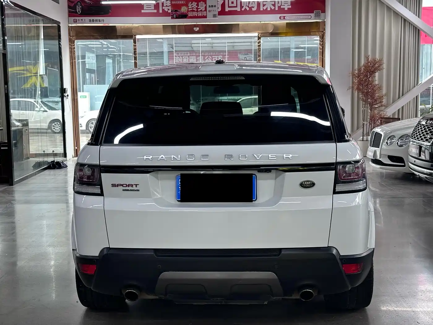 Land Rover Range Rover Sport 2016 Model 3.0 SC V6 HSE фото 10