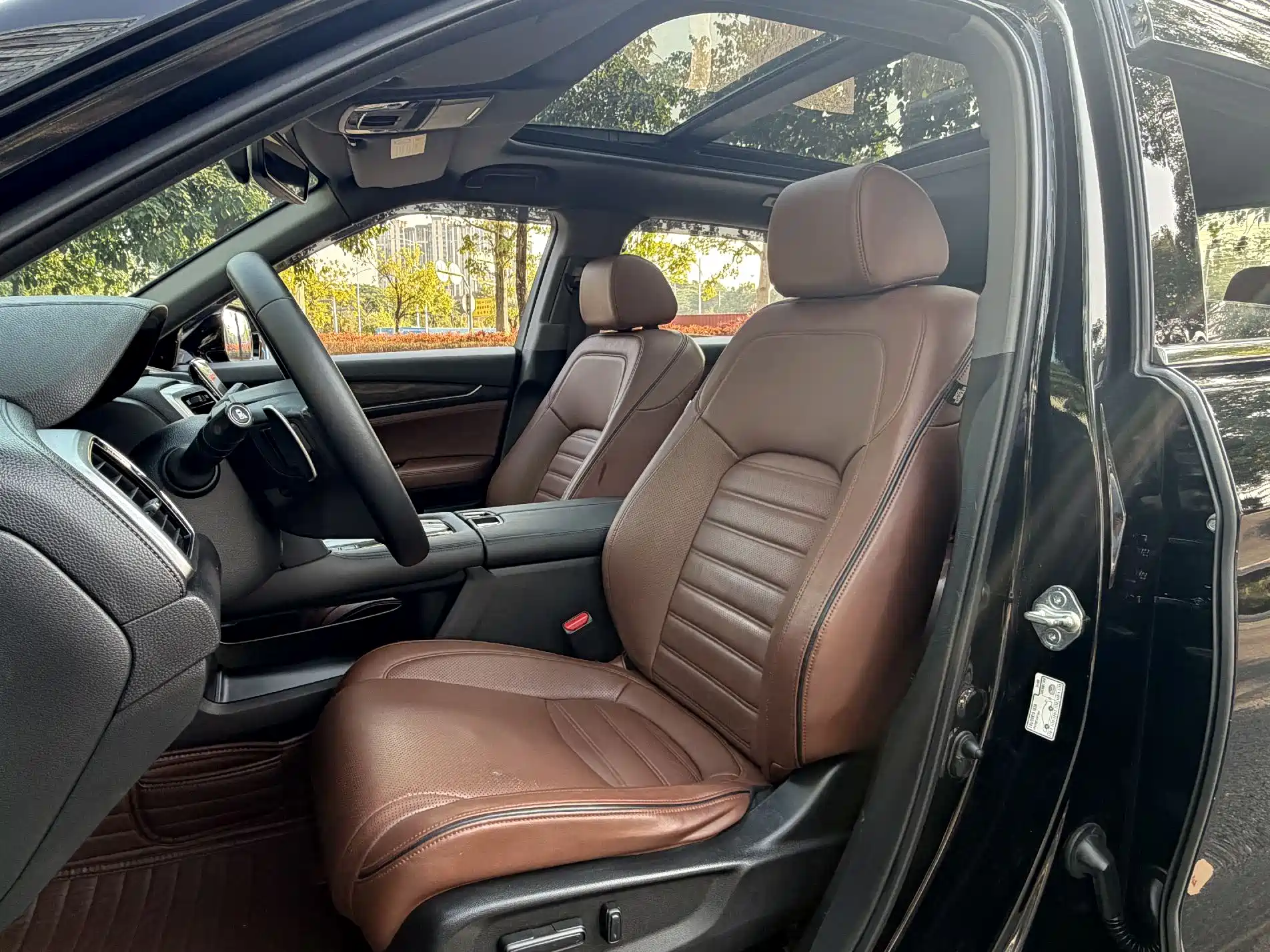 Фото 10 - Honda UR-V