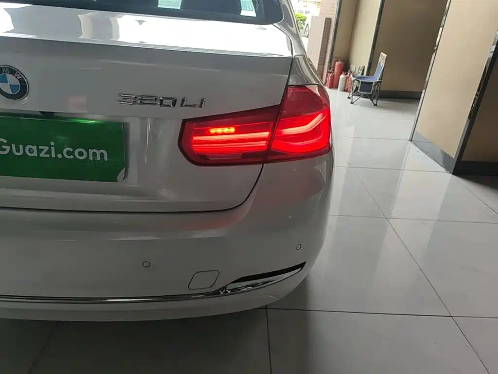 BMW 3 Series 2016 320Li Progressive фото 8