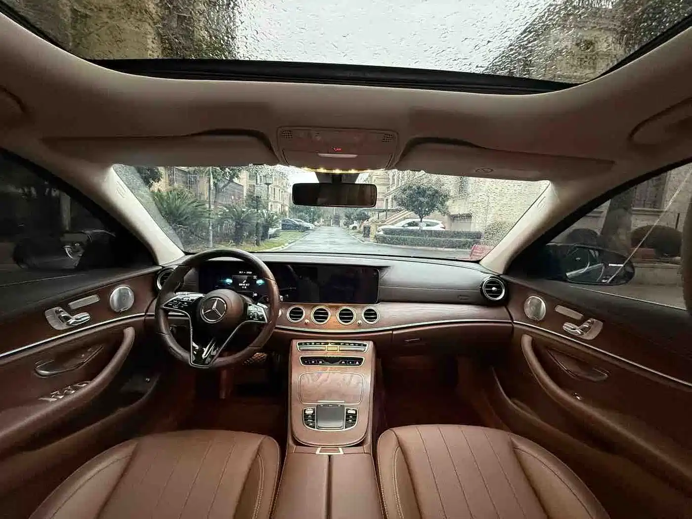 Mercedes-Benz E-Class 2023 E 300 L Luxury фото 9