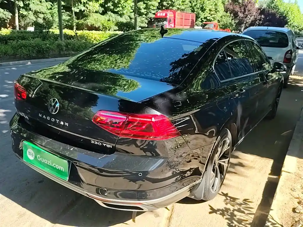 Volkswagen Magotan 2021 330TSI DSG 30th Anniversary Edition фото 7