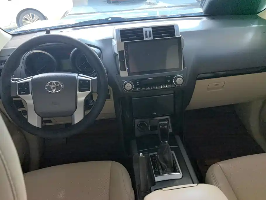 Toyota Prado (Import) 2017