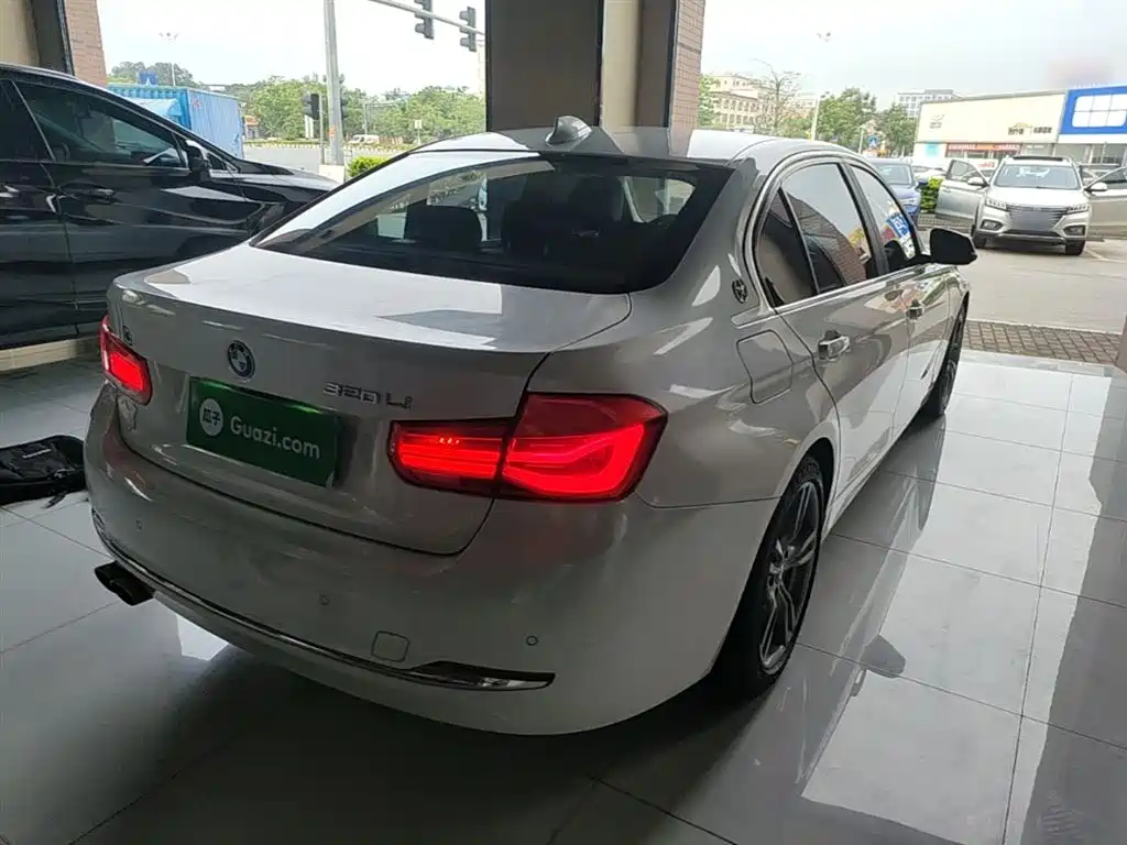 BMW 3 Series 2016 320Li Progressive фото 7