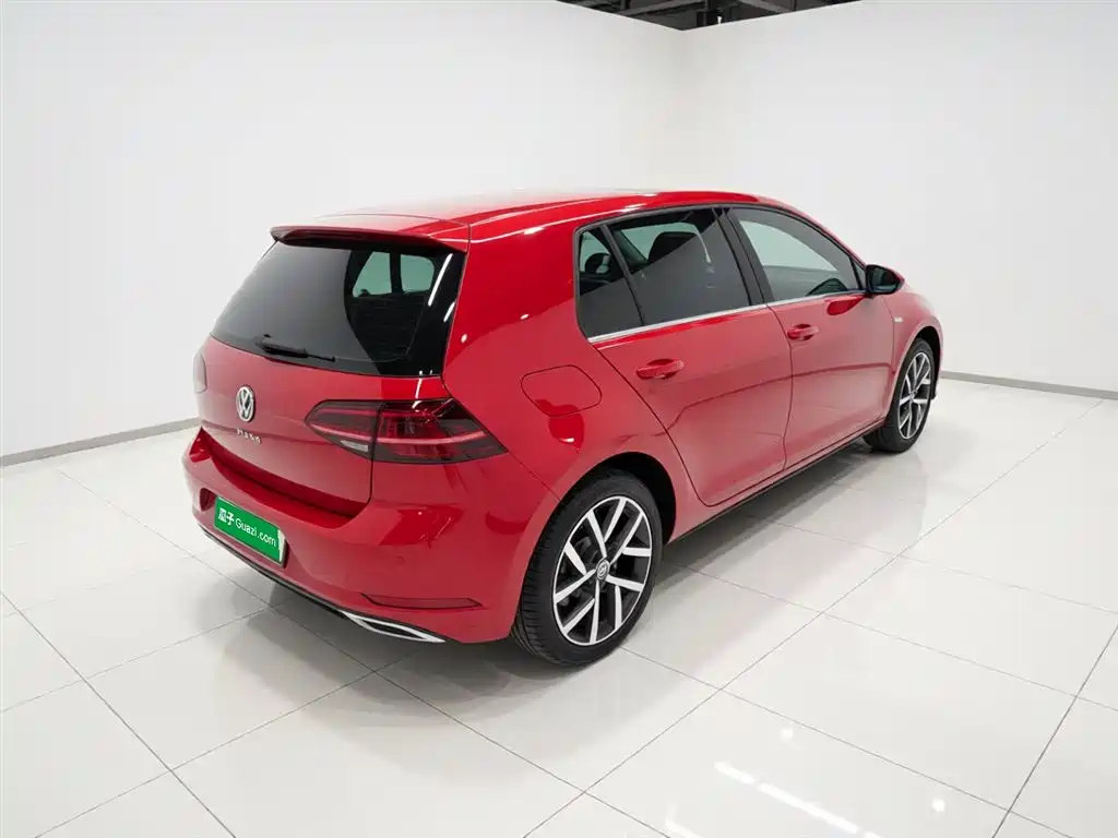 Volkswagen Golf 2018 230TSI Automatic Luxury фото 20