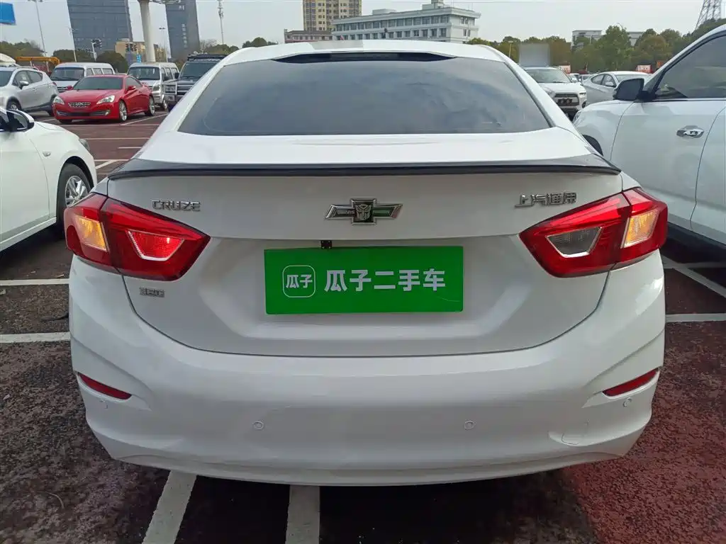 Chevrolet Cruze 2018 Facelift 320 Automatic Pioneer Edition фото 6
