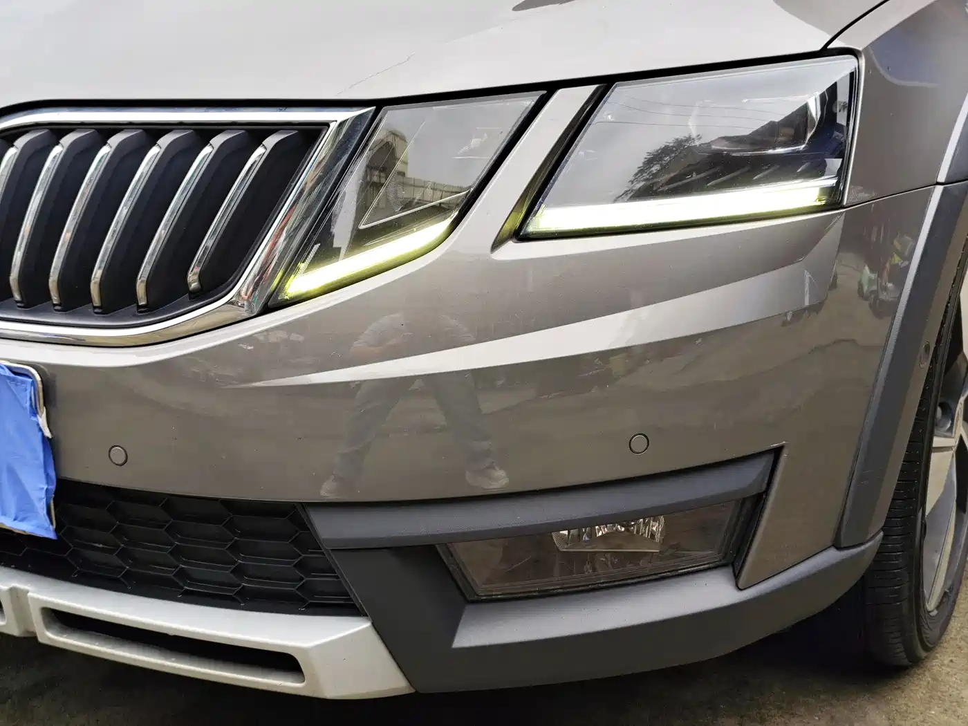 Škoda Octavia 2019 Wagon TSI280 DSG Flagship Edition China V фото 4