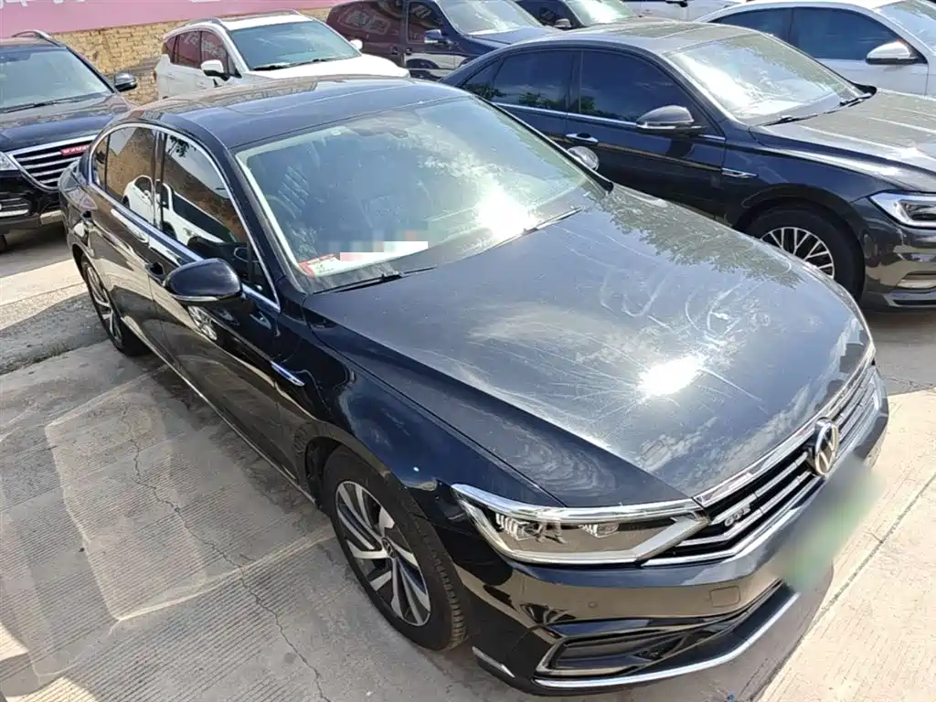 VOLKSWAGEN MAGOTAN GTE PLUG-IN HYBRID