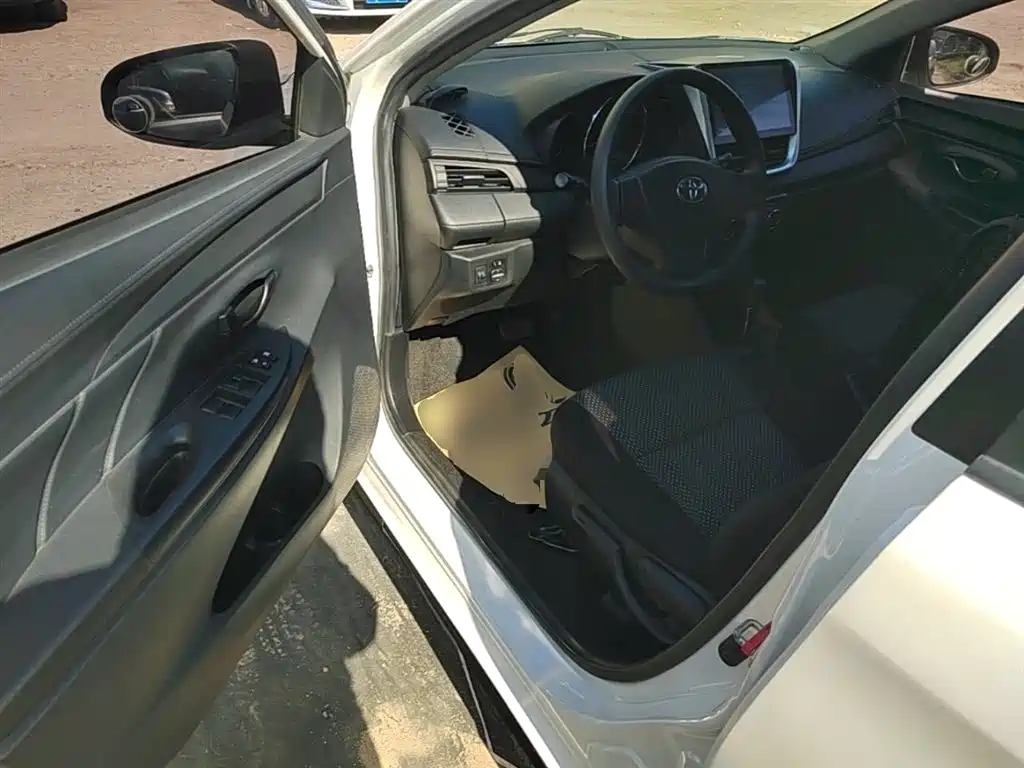 Toyota Vios FS 2017 1.5L CVT Fengchi Edition фото 16