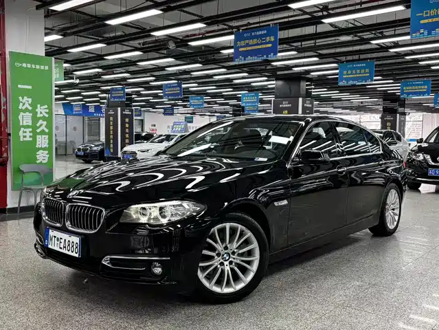 BMW 5 SERIES