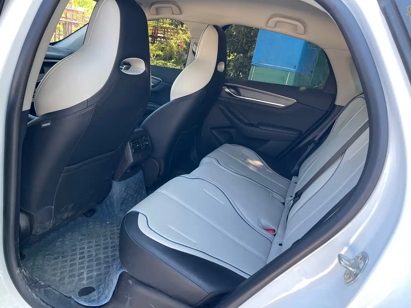 BYD Destroyer 05 2024 Glory Edition DM-i 120KM Luxury фото 7