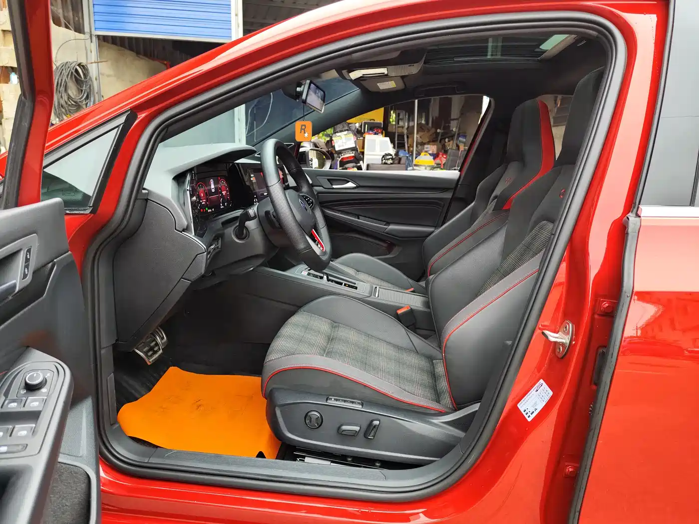Volkswagen Golf GTI 2021 380TSI DSG GTI фото 4