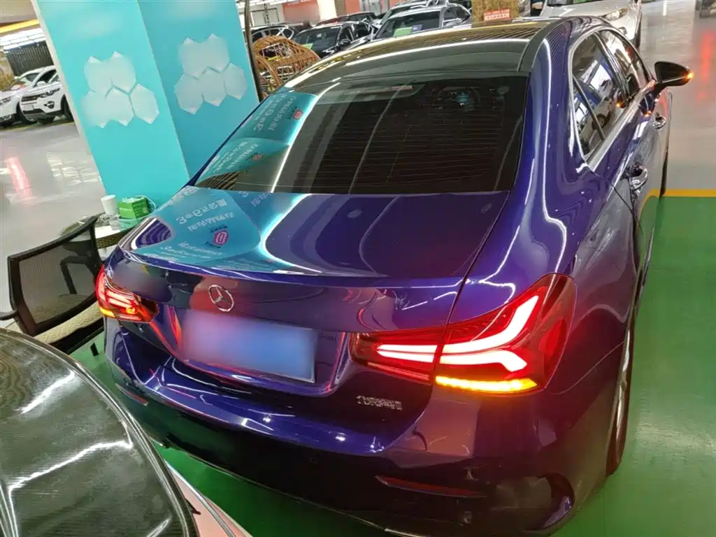 Mercedes-Benz A-Class 2020 A 200 L Sport Sedan фото 6