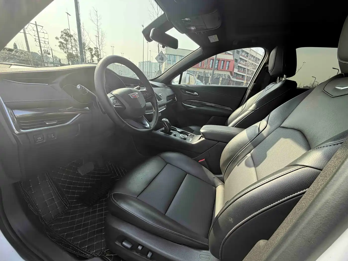 Cadillac XT4 2018 Model 28T 2WD Technology фото 4