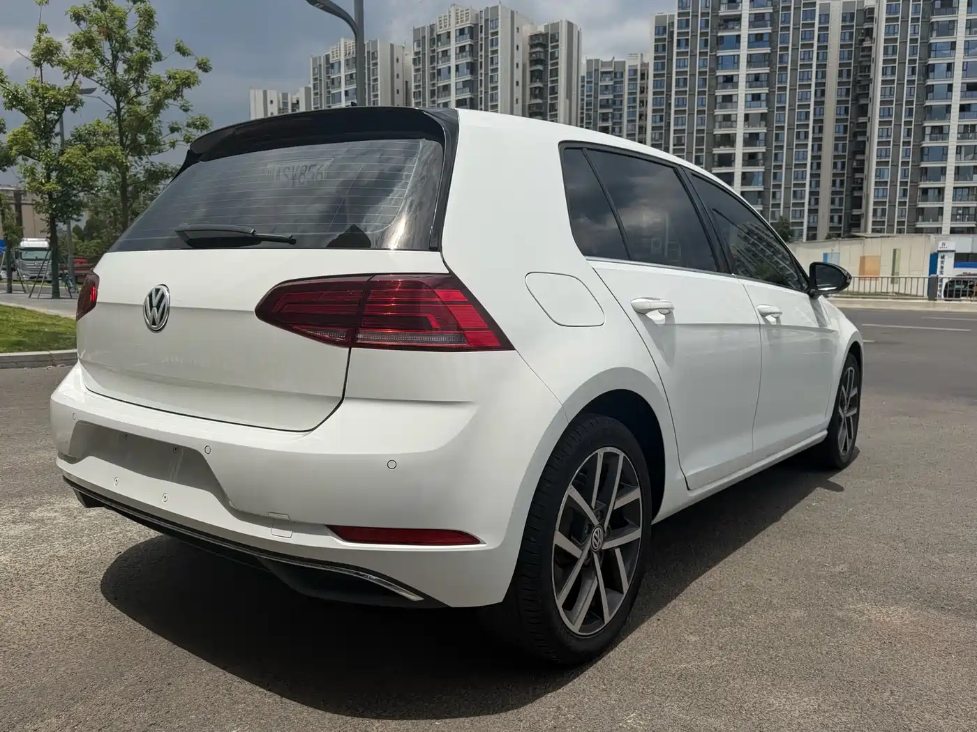Volkswagen Golf 2020 Beloved Edition 280TSI DSG Comfort фото 12