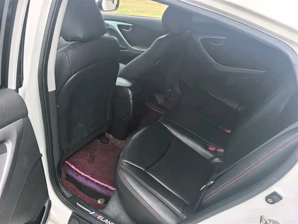 Hyundai Langdong 2016 1.6L Automatic Smart Edition фото 8