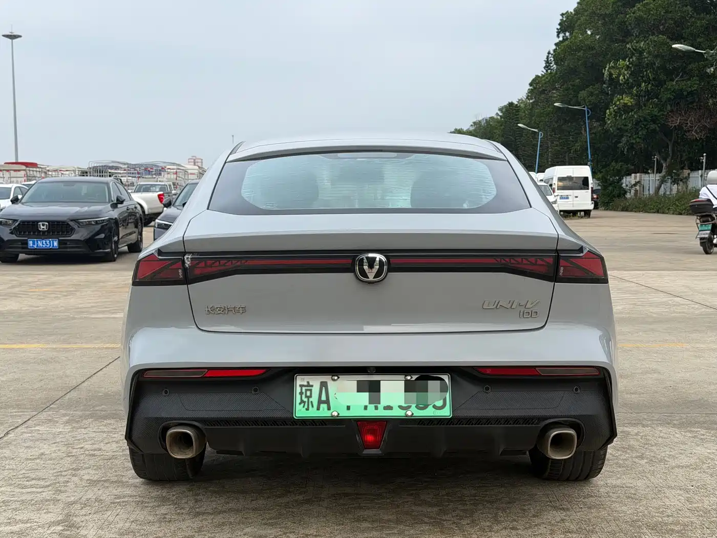 Changan UNI-V iDD 2023 2023 ZhiDian iDD 1.5T 113km Smart Fun Edition