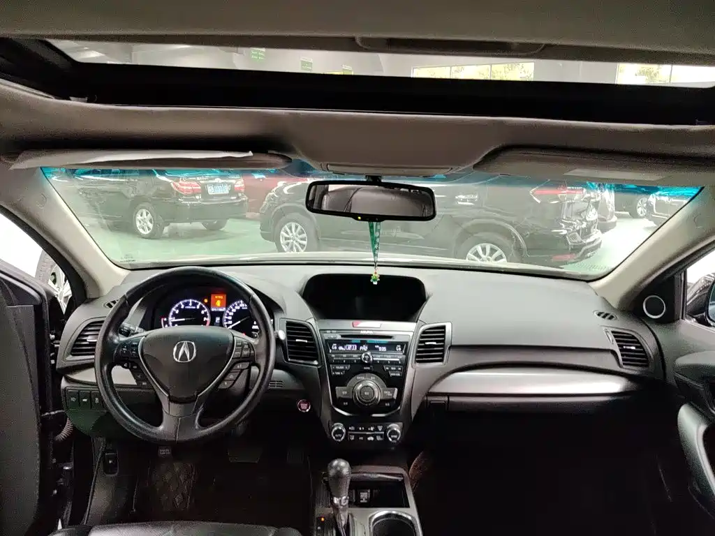 صورة 14 - Acura RDX (Import)