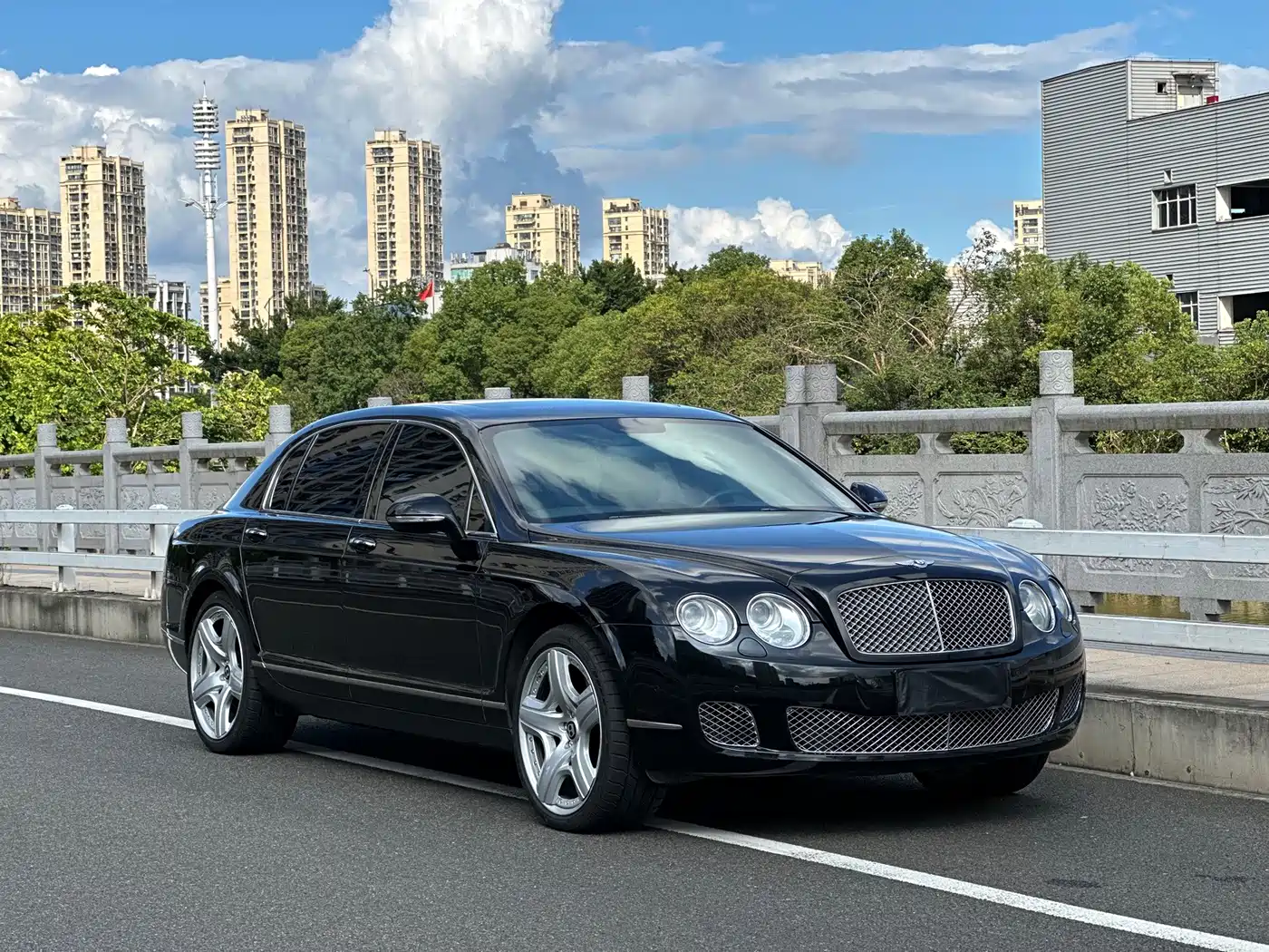 Bentley Flying Spur 2011 2010 6.0T 4-seater Version