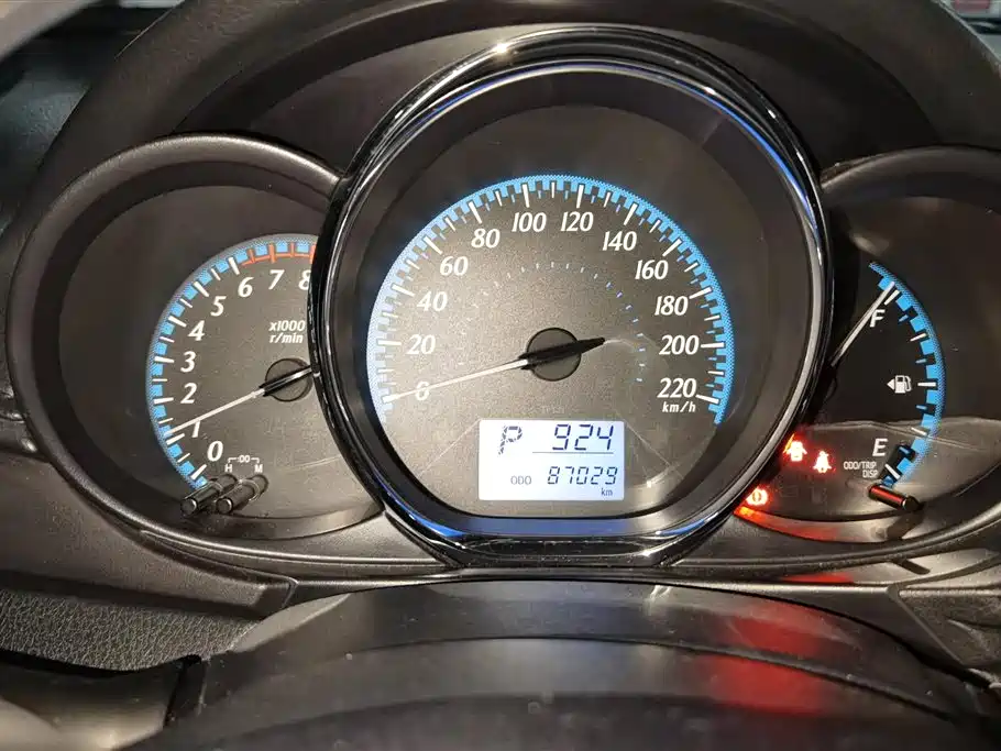 Toyota YARiS L Zhi Xuan 2016 Facelift 1.5E CVT Charming Edition фото 14