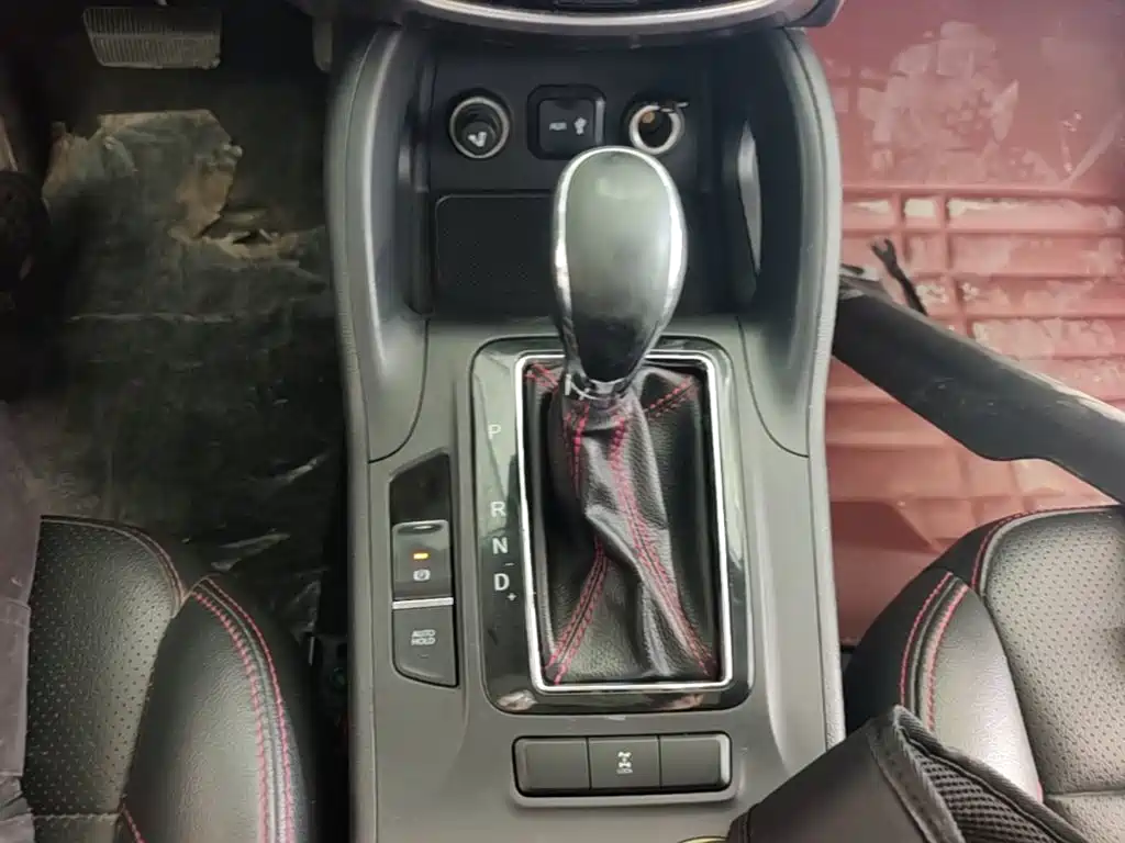 Photo 14 - Changan CS75