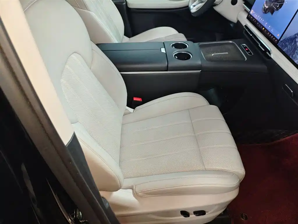 Voyah Auto Voyah Dreamer 2025 PHEV AWD Excellent Kunpeng Edition фото 25