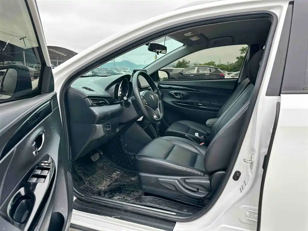 Toyota YARiS L Zhi Xuan 2022 Zhi Xuan X 1.5L CVT Luxury PLUS Edition фото 8